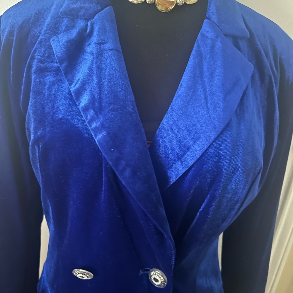 FashionNova like new Elegant Blue velvet double breasted Women's Coat/Blazer Lg - Picture 2 of 6